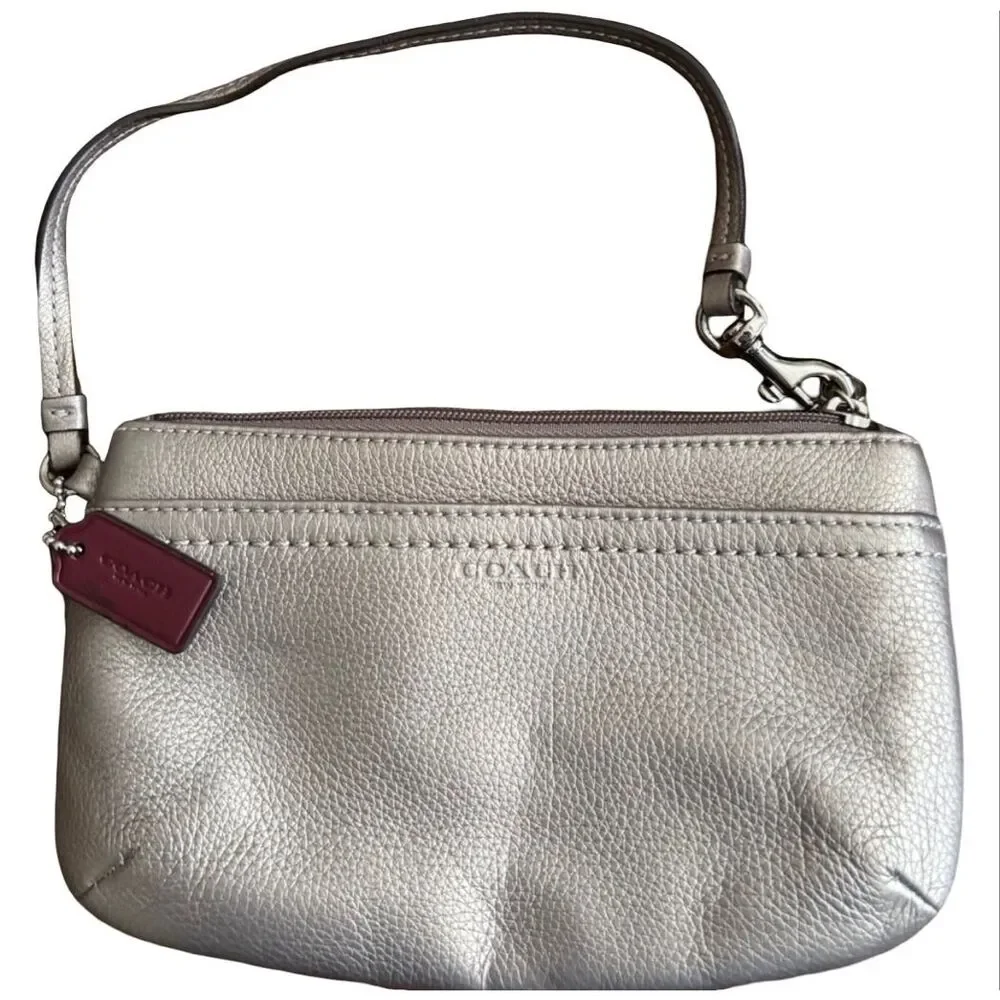 Coach Vintage Leather Metallic Wristlet